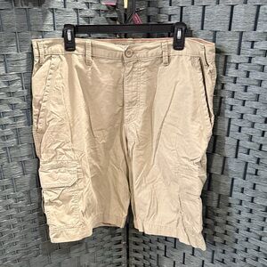Eddie Bauer Men's Beige Cargo Shorts